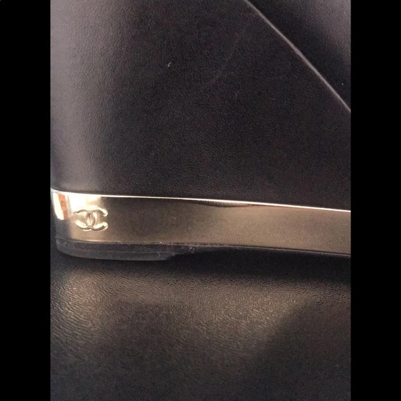 Chanel - Picture 5 of 10